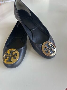 Tory Burch Black Leather Ballet Flats with Gold Logo Medallion